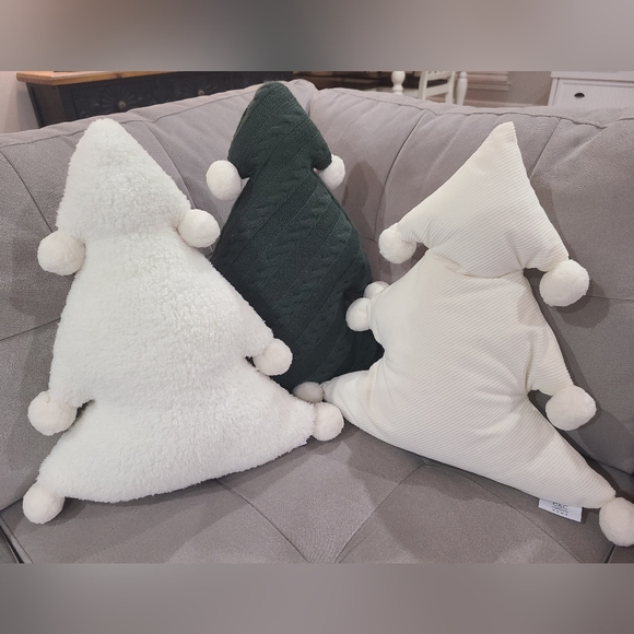 Tiktok Viral Set of 3 Christmas Tree Pillows by C&C California - Picture 1 of 5